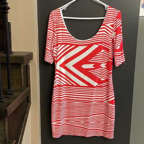 Bebe Dress - Picture 2 of 3